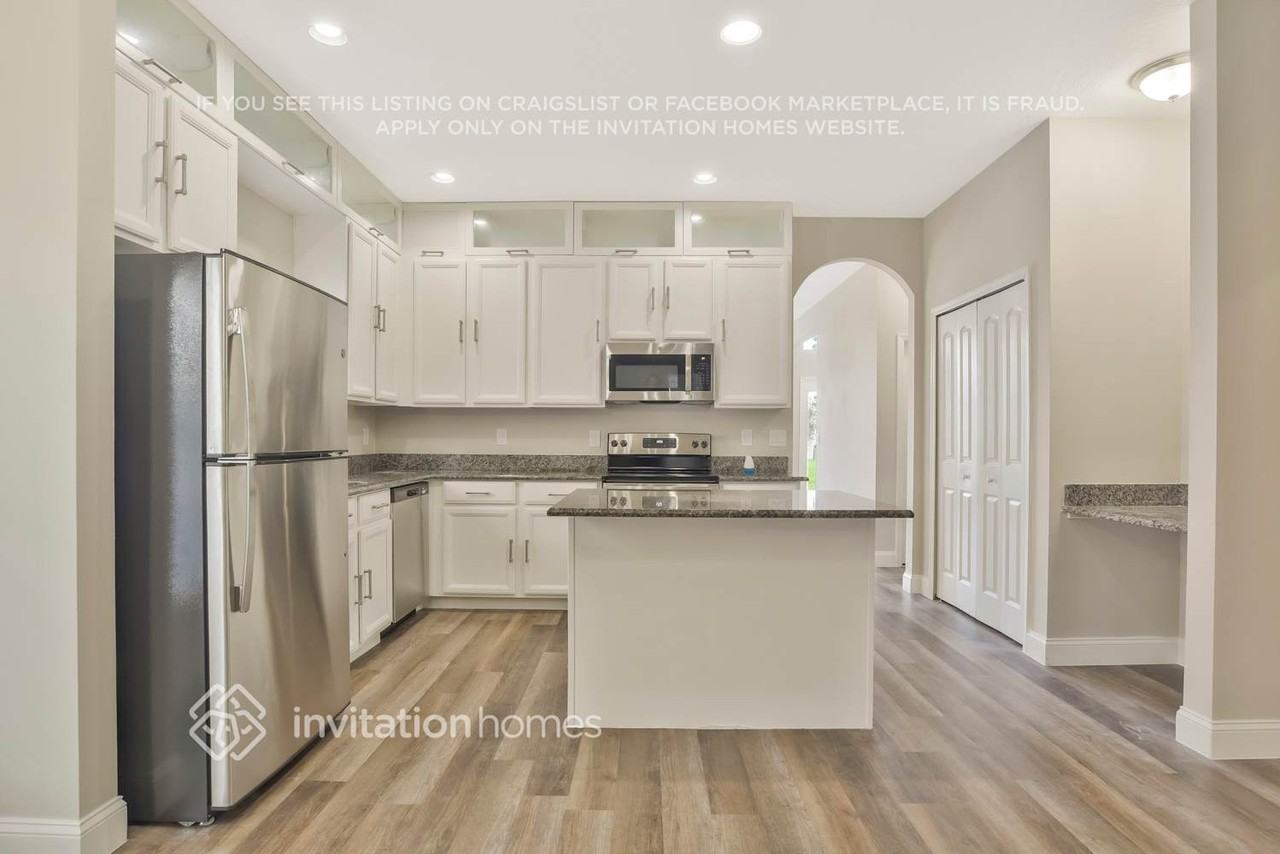 7945 Riffle Ln - Photo 7 of 29