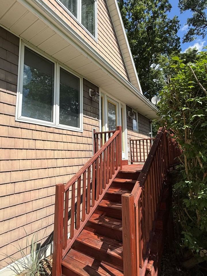 7366 Surrey Dr - Photo 3 of 35