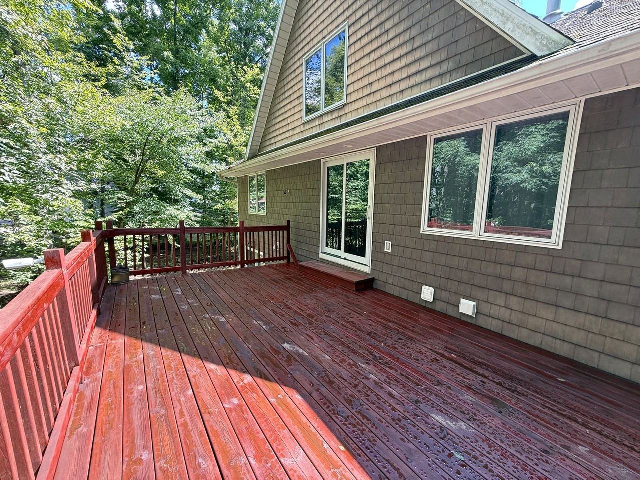 7366 Surrey Dr - Photo 7 of 35