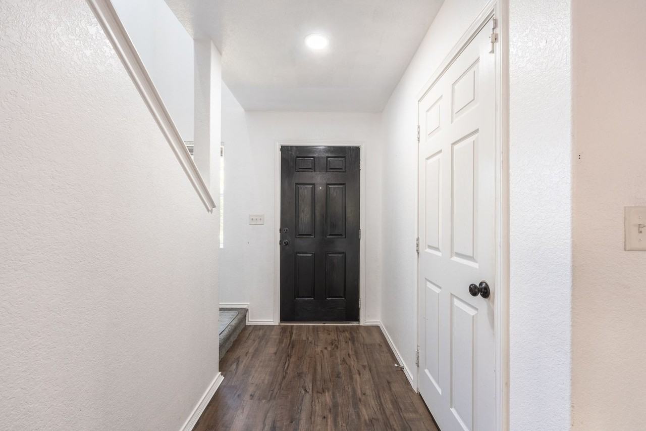 11326 Fine Design - Photo 4 of 25