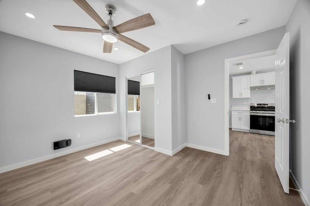 14016 Anola St #A - Photo 2 of 16