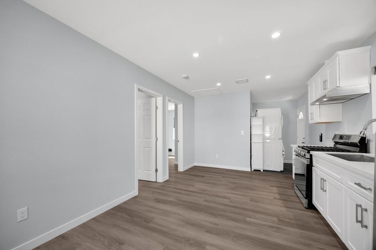 14016 Anola St #A - Photo 7 of 16