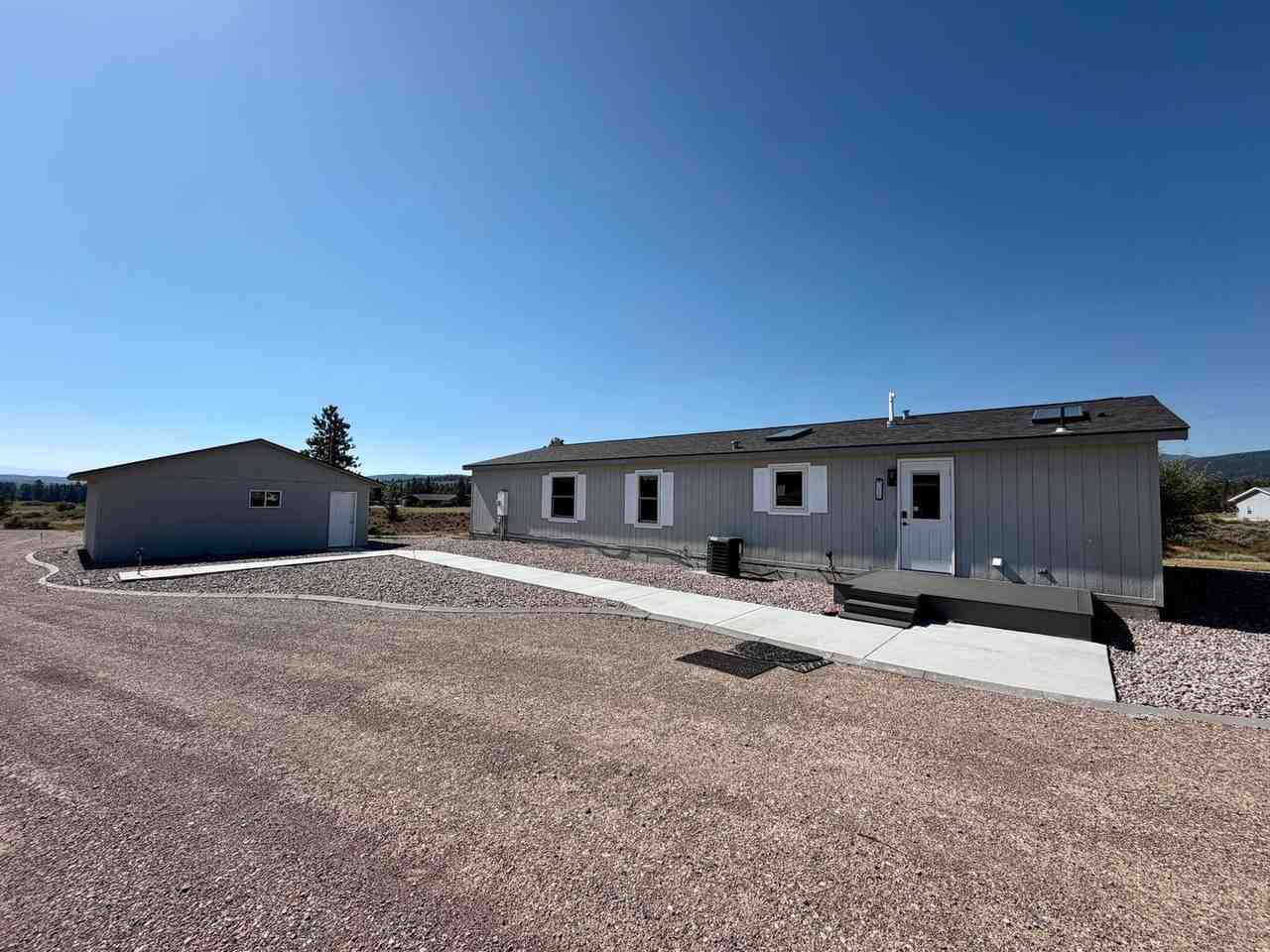 6770 Silver Fox Ct - Photo 2 of 21