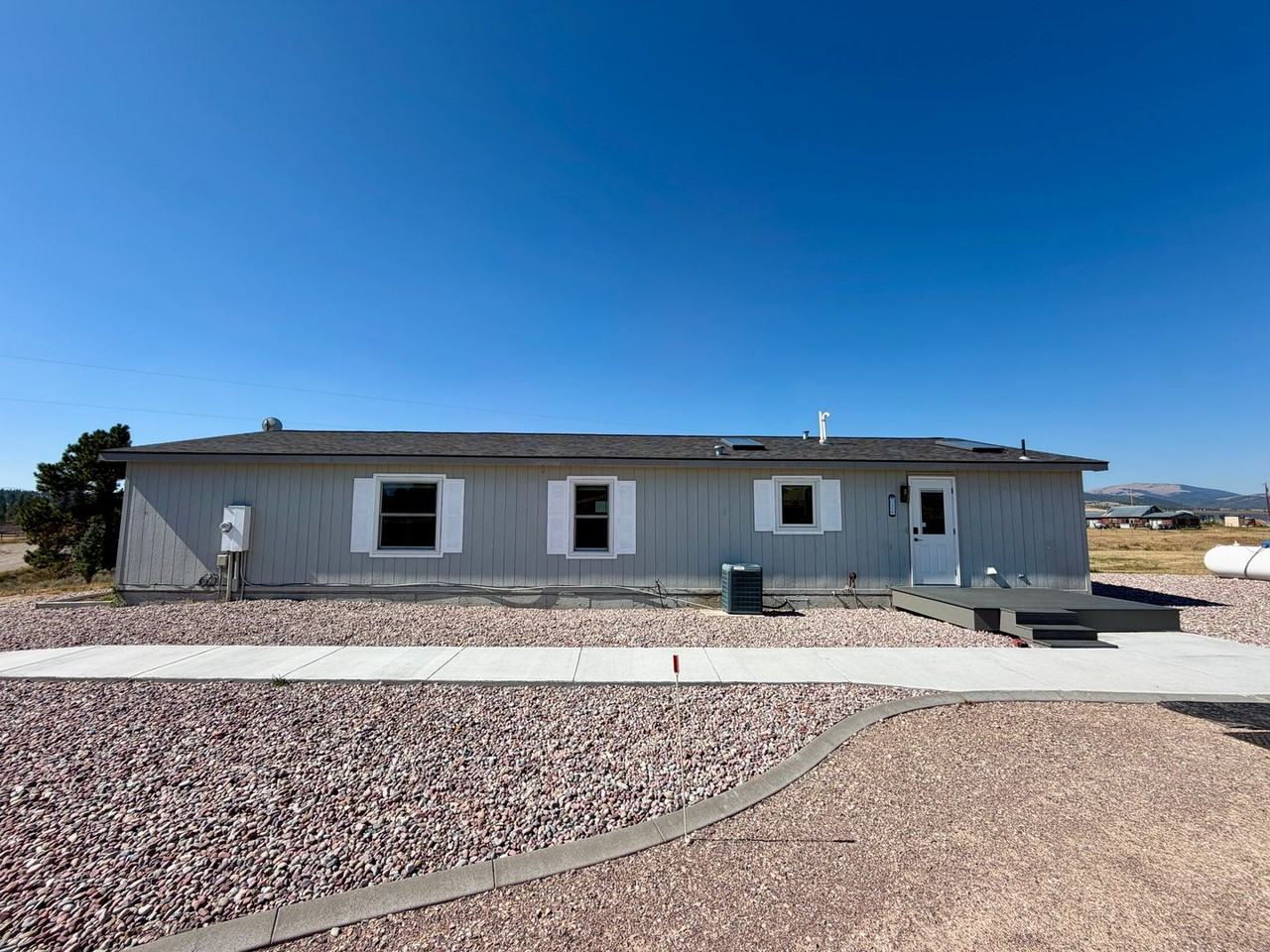 6770 Silver Fox Ct - Photo 3 of 21