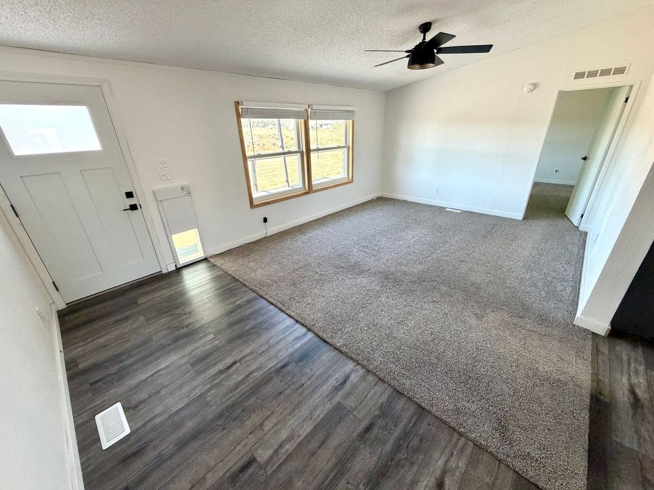6770 Silver Fox Ct - Photo 7 of 21