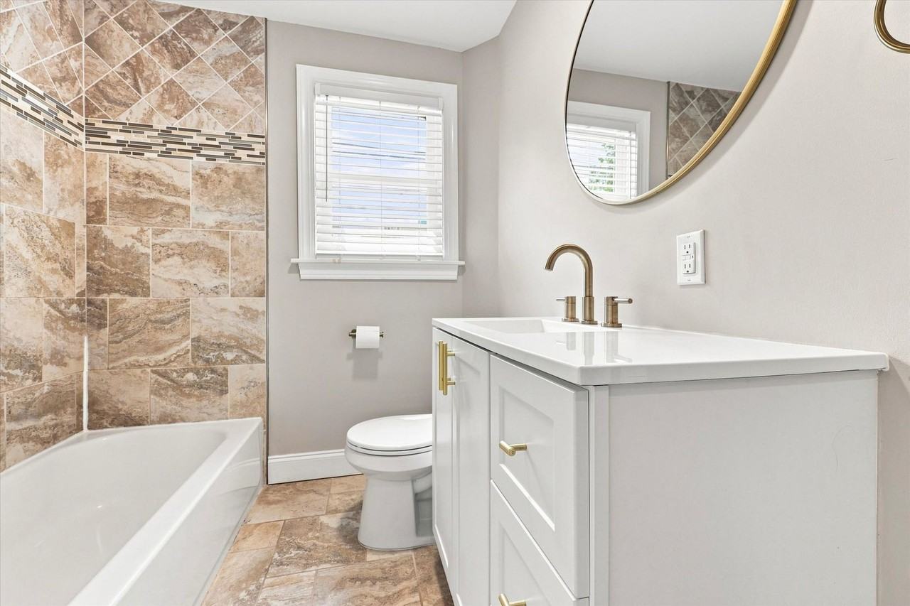 447 E 12th Ave - Photo 6 of 17
