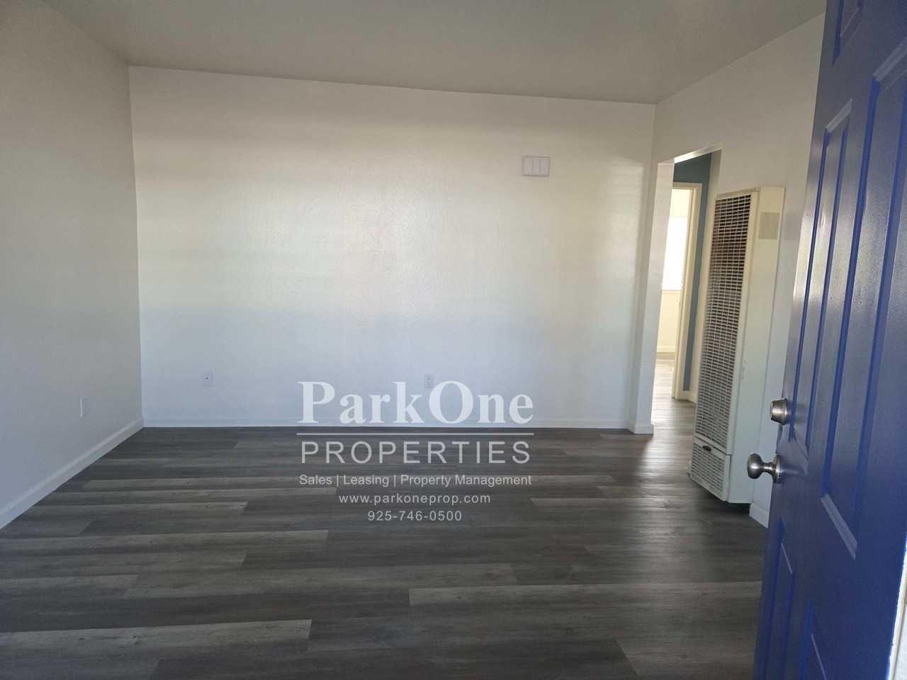 523 W 6th St - Photo 7 of 11