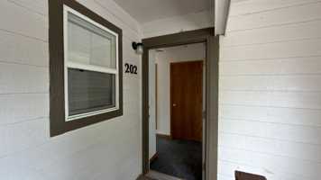 featured image of 1042 Tierra Ln