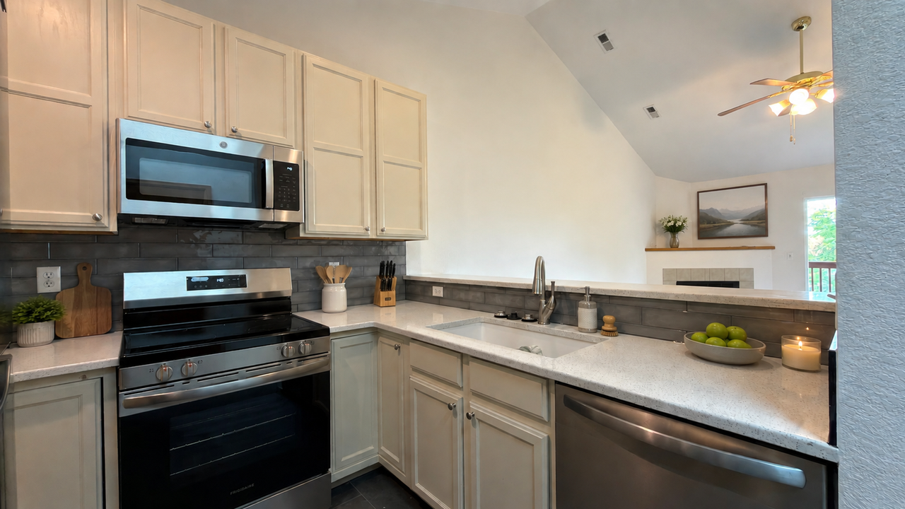 1042 Tierra Ln - Photo 2 of 9
