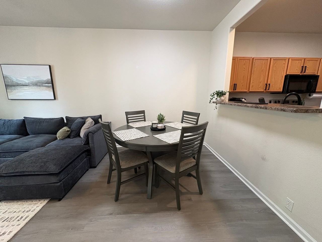2845 Tumblewood Grv - Photo 4 of 21