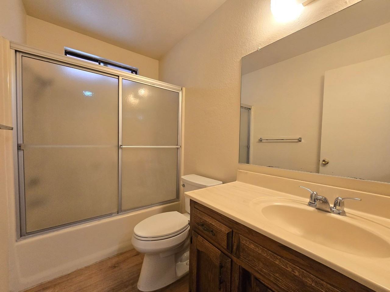 1009 Alene Ave #C - Photo 7 of 10