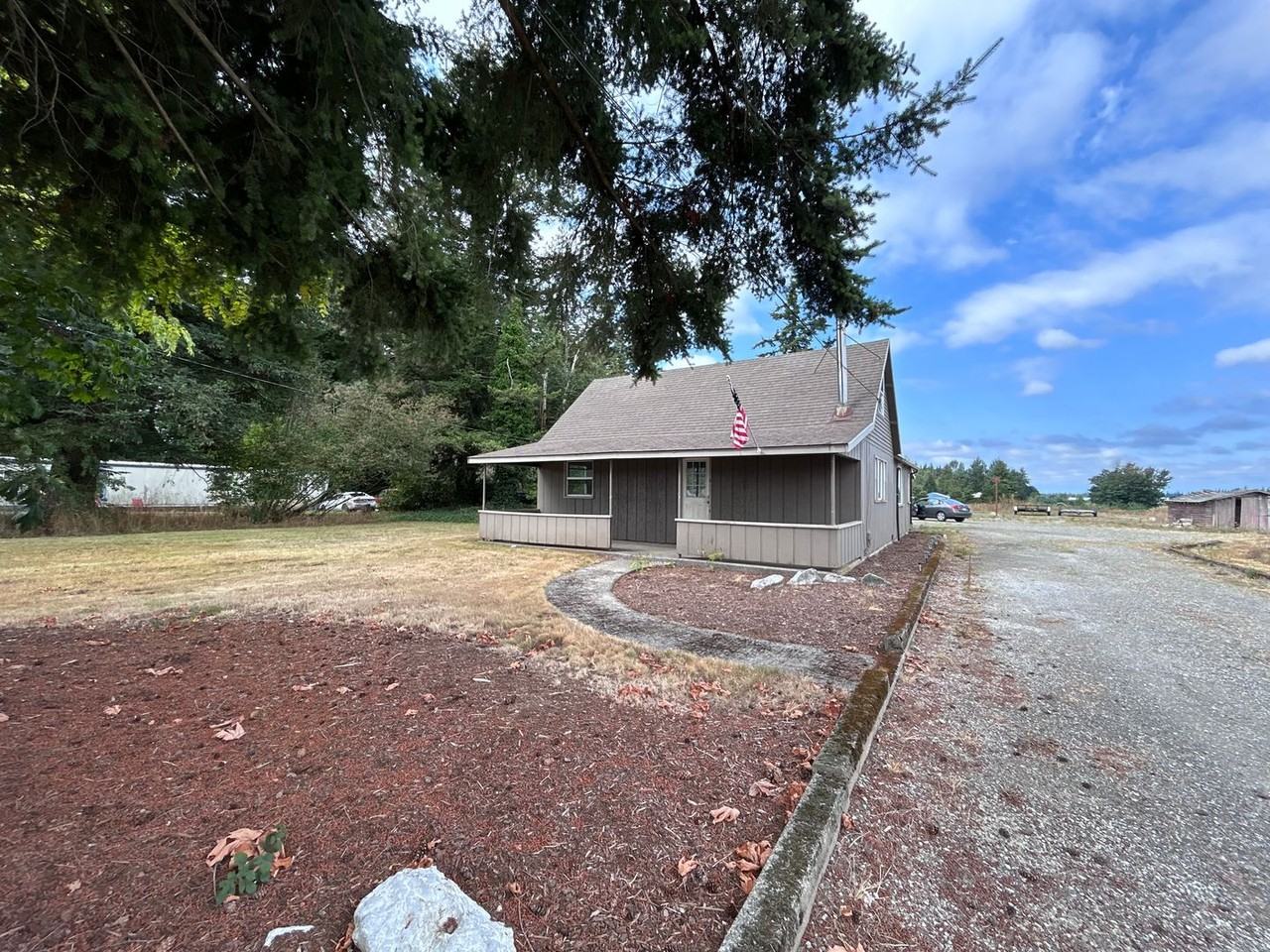 6791 Noon Rd - Photo 4 of 50
