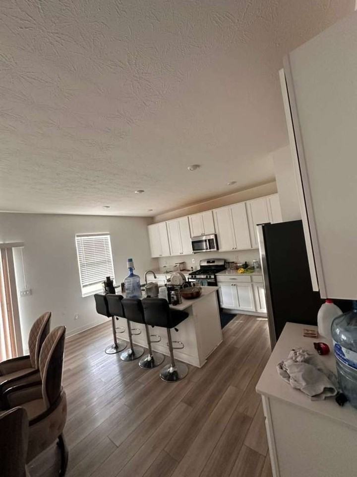 2302 S Stonehill Way - Photo 5 of 8