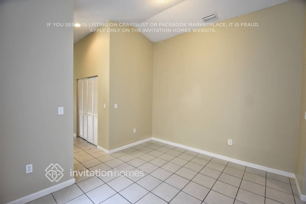15308 Sw 53rd St - Photo 4 of 14