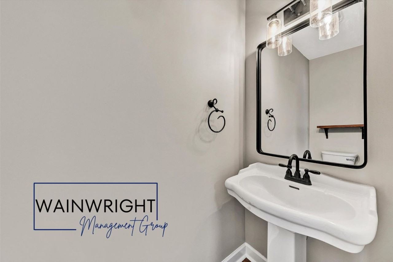 7213 Peppervine Ct - Photo 6 of 23