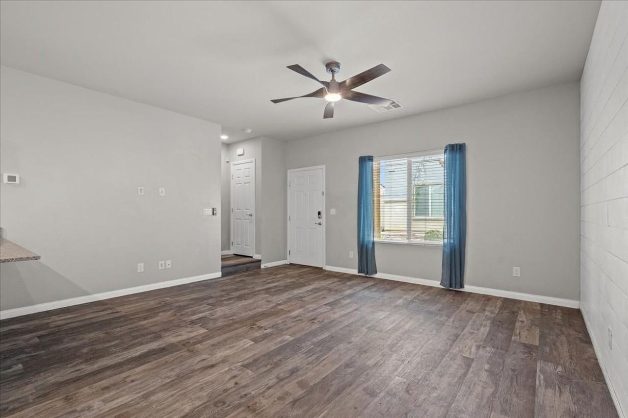 7305 Halo Falls St - Photo 5 of 22