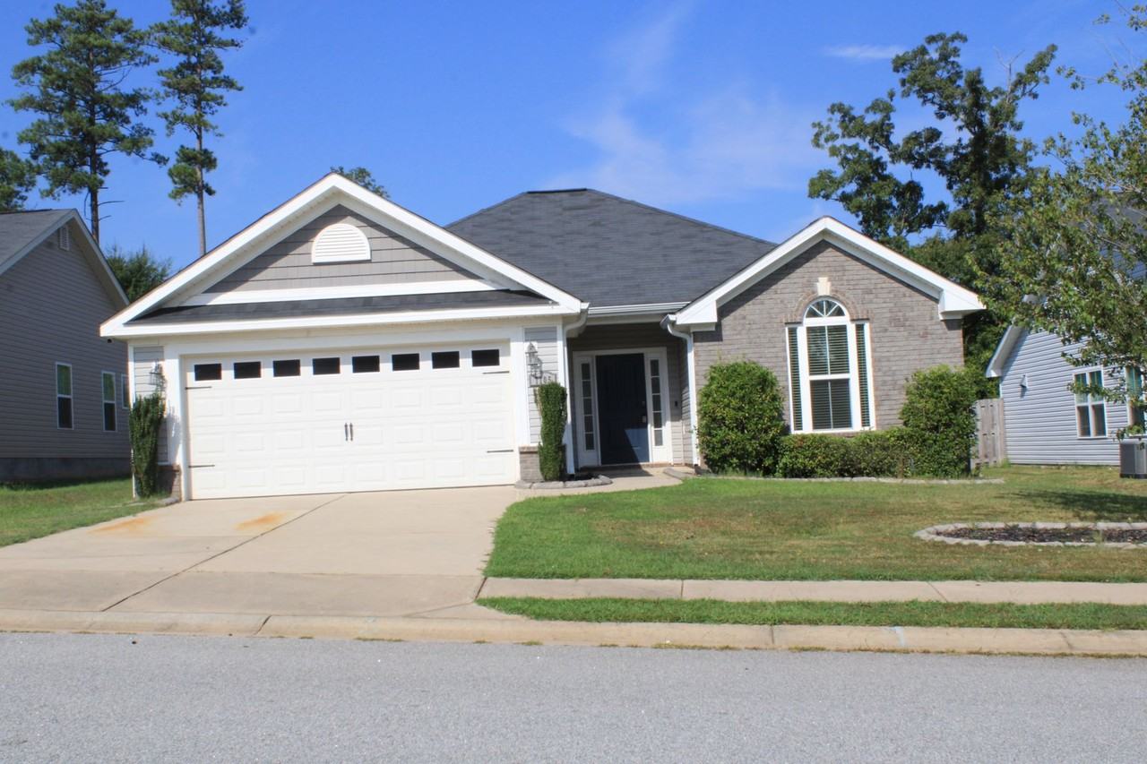 7105 Summerton Dr - Photo 2 of 42