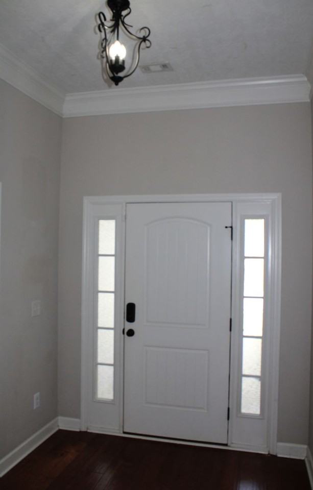 7105 Summerton Dr - Photo 4 of 42