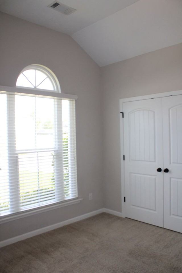 7105 Summerton Dr - Photo 6 of 42