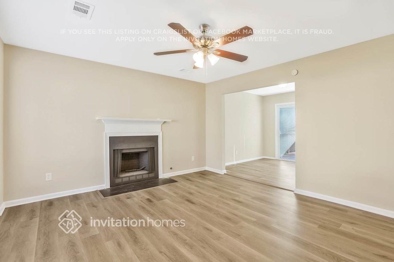 610 Woodcrest Manor Dr - Photo 3 of 22
