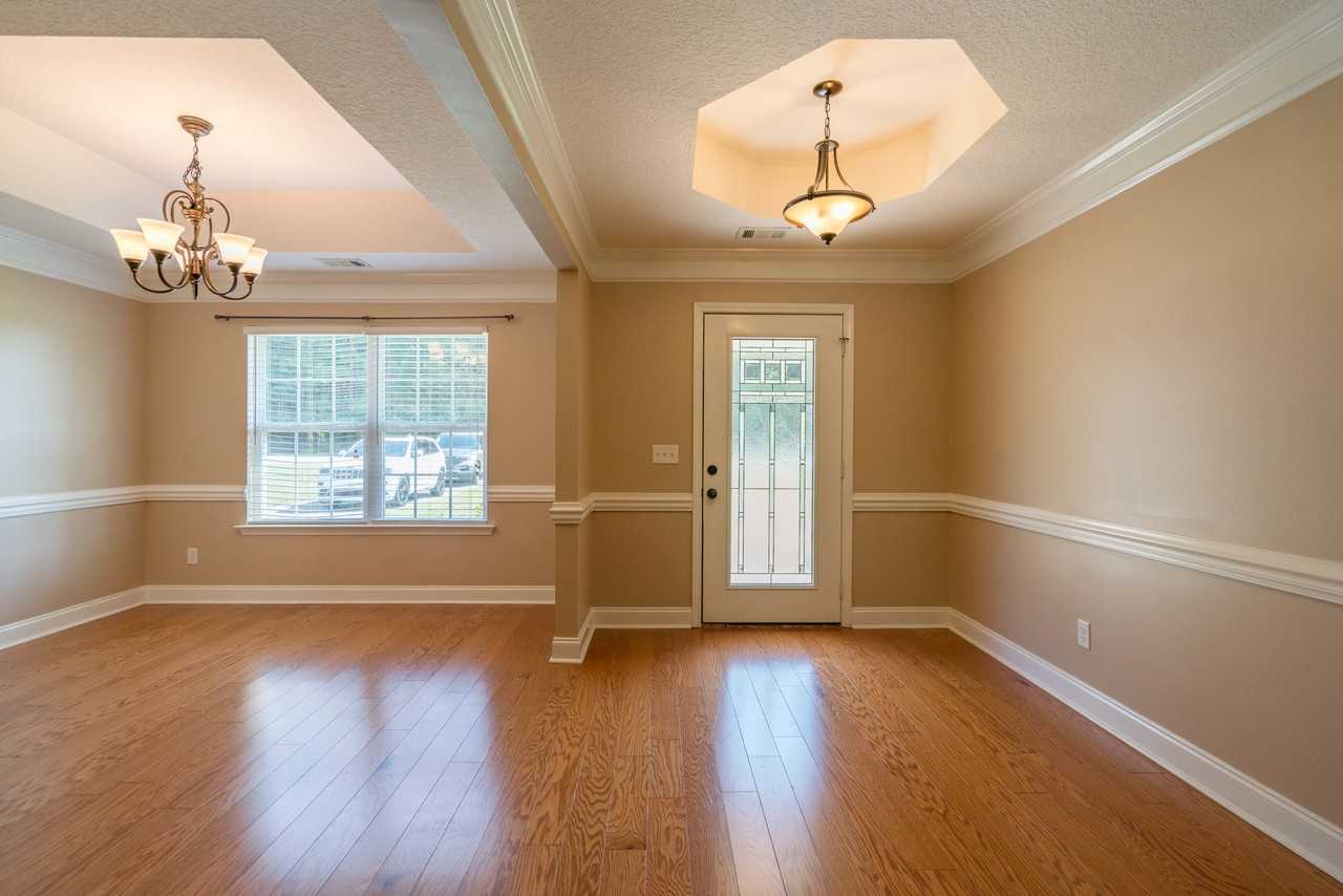 633 Wilkinson Rd Ne #1 - Photo 3 of 50