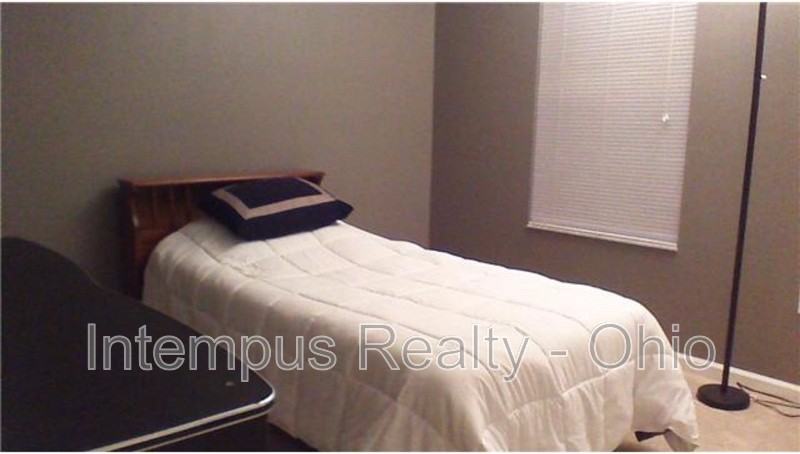 6500 Crab Apple Dr - Photo 3 of 17