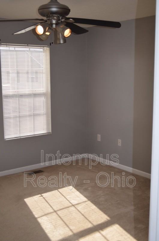 6500 Crab Apple Dr - Photo 6 of 17