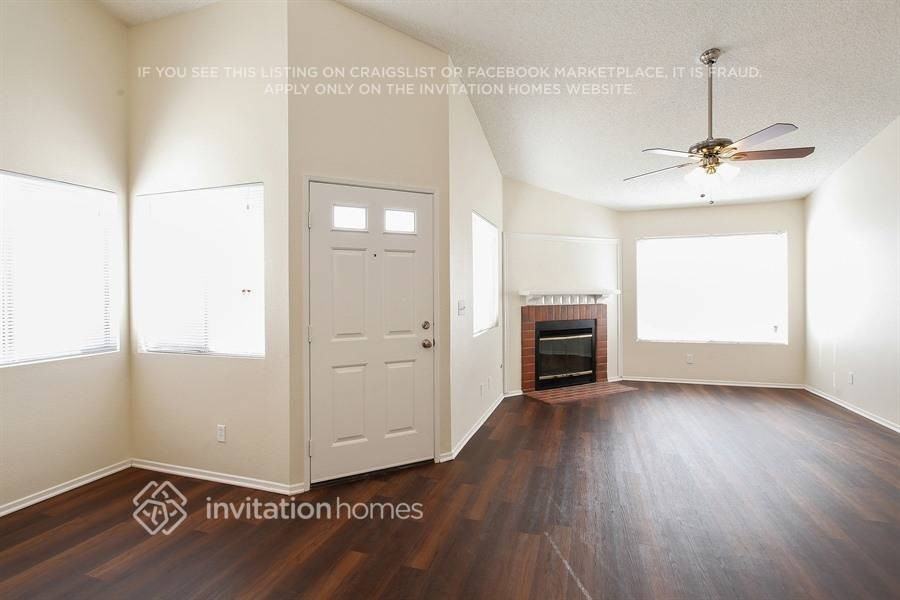 351 Blue Ridge Ln - Photo 3 of 19