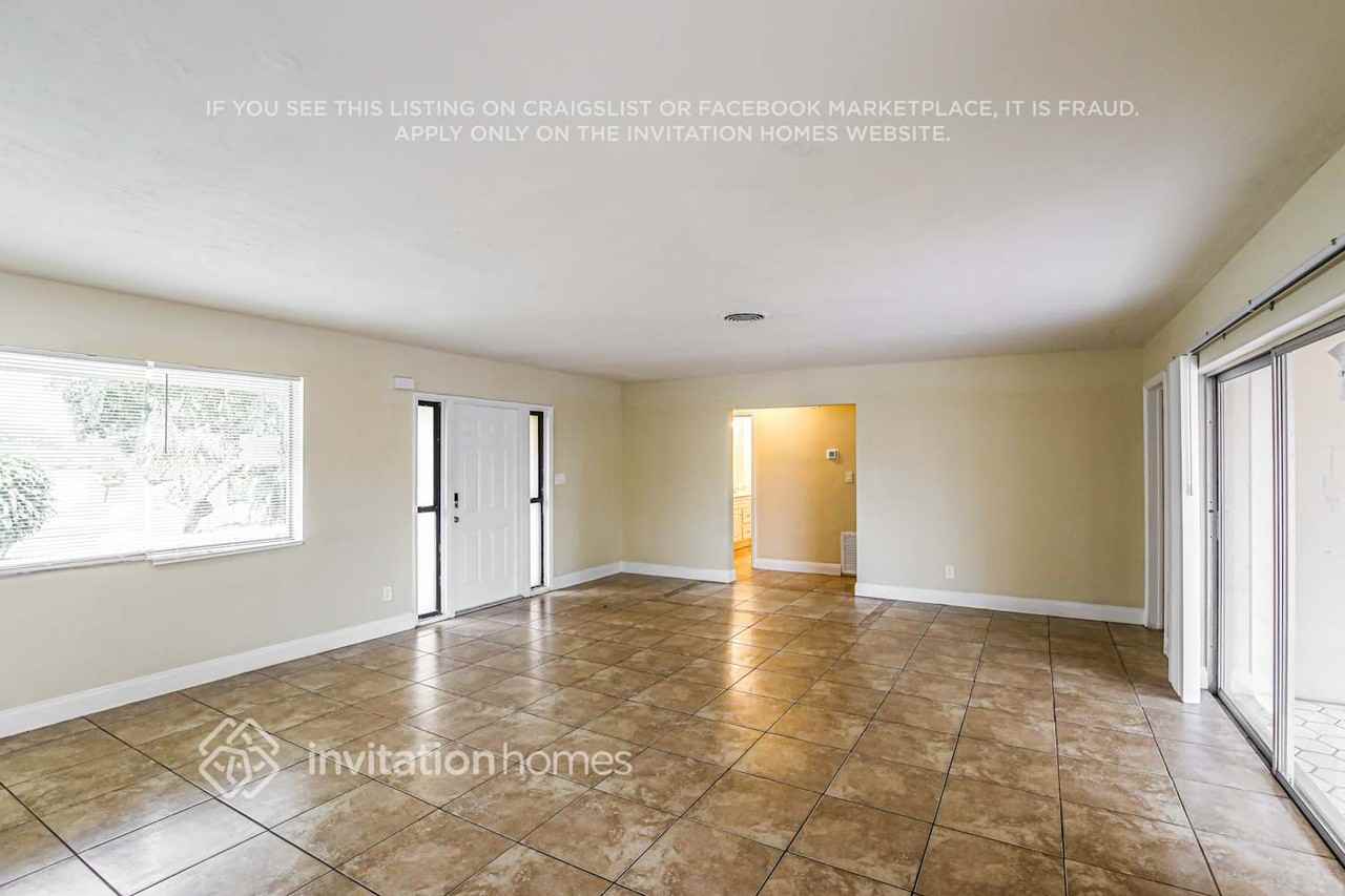 2151 Nw 30th Ter - Photo 5 of 17