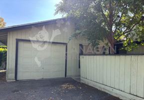 featured image of 712 W Yosemite Ave