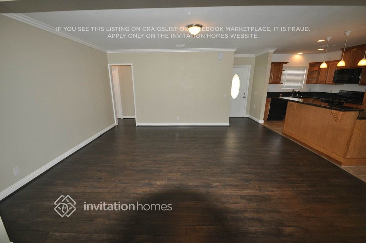 1448 Barford Ave - Photo 3 of 13