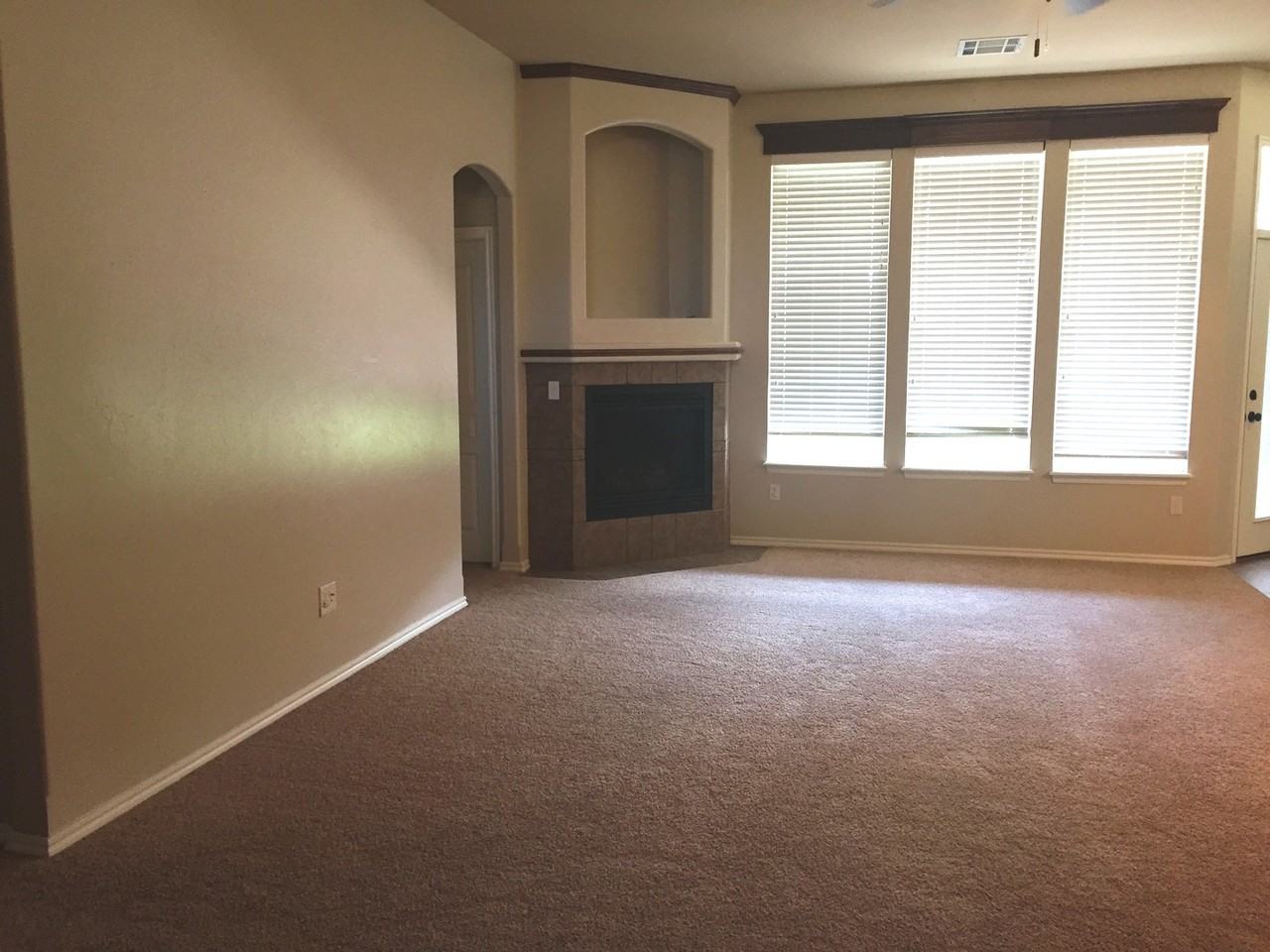 16009 Bravado Pl - Photo 7 of 23