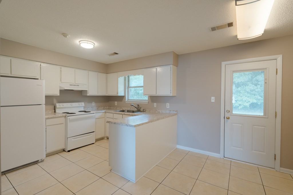 174 Sequoia Cir #1 - Photo 5 of 27