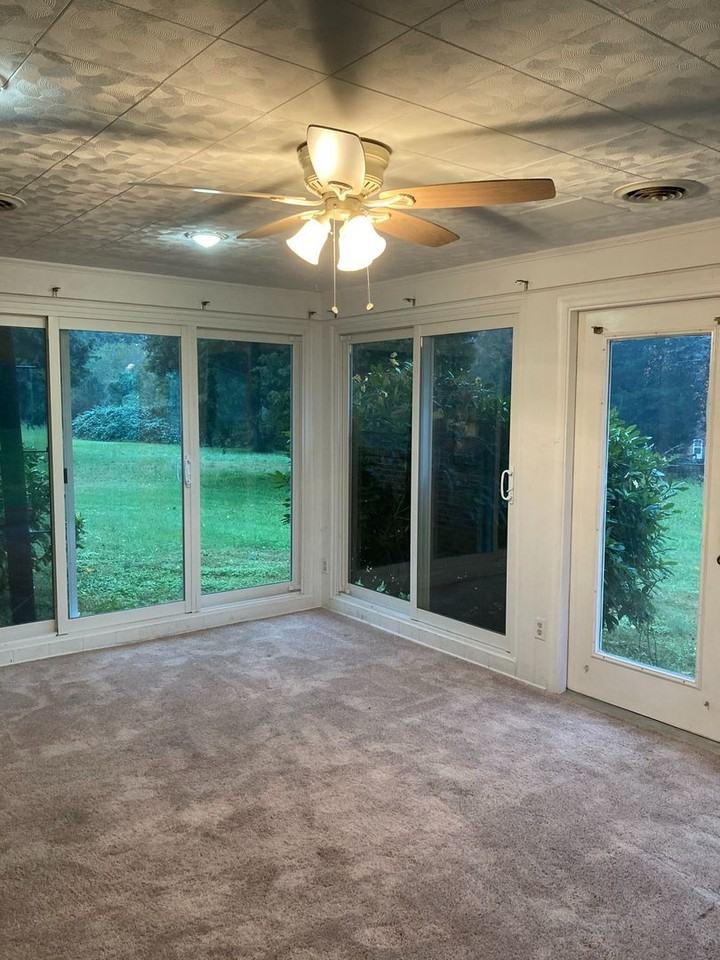 3940 Senior Ln - Photo 6 of 18