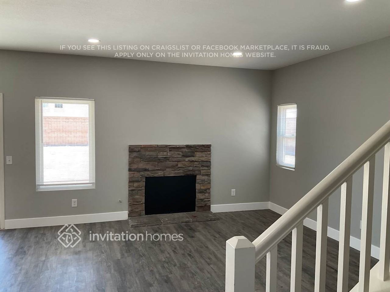 45024 Muirfield Dr - Photo 2 of 16