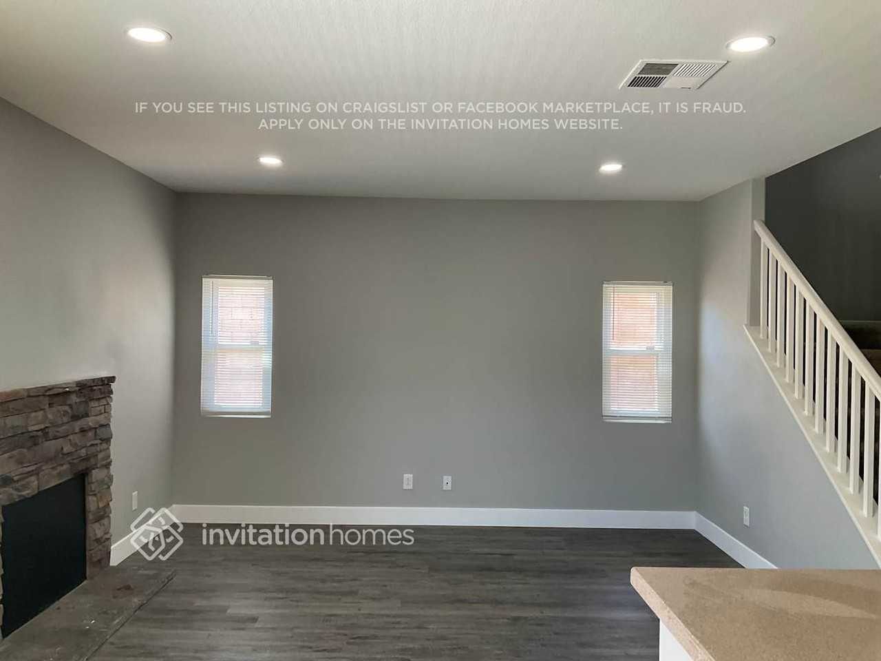 45024 Muirfield Dr - Photo 3 of 16