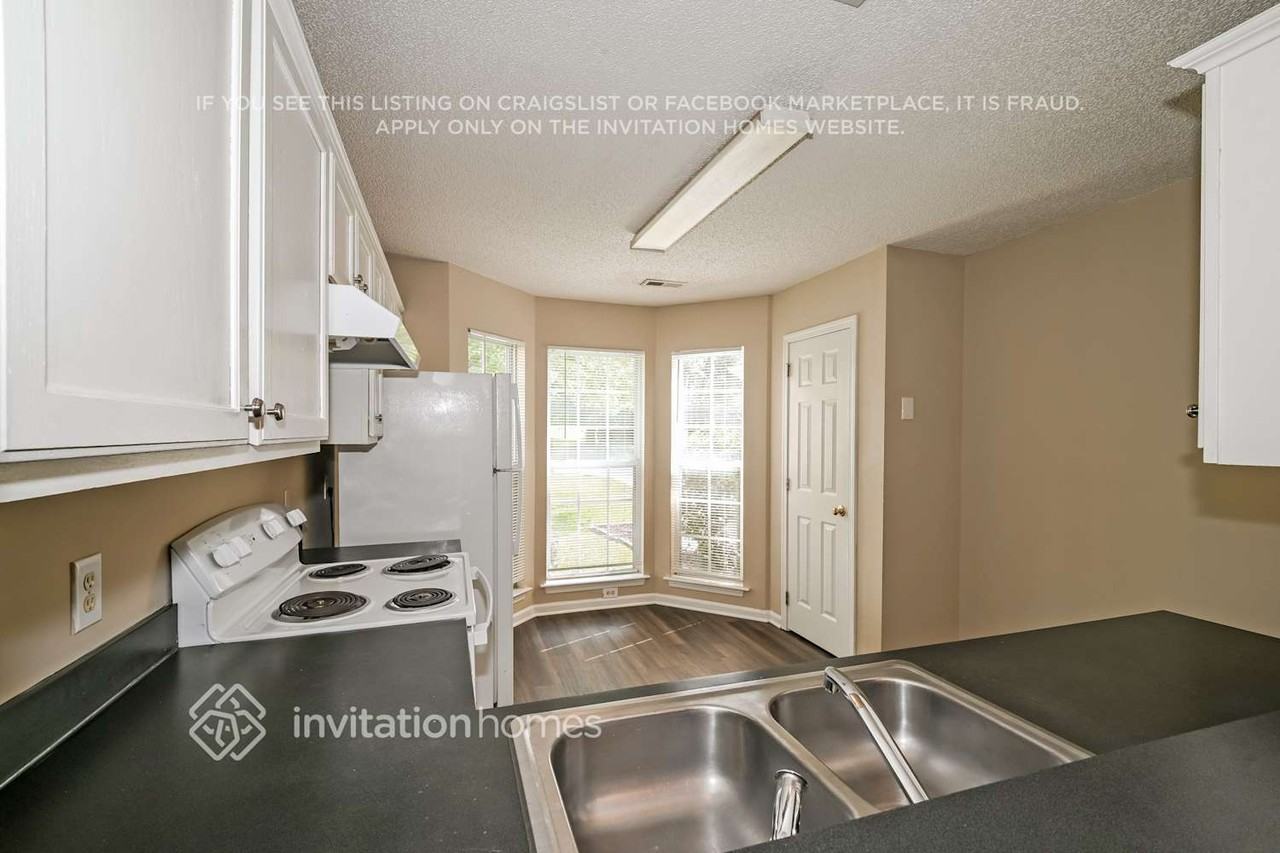 5215 Timbertop Ln - Photo 6 of 17