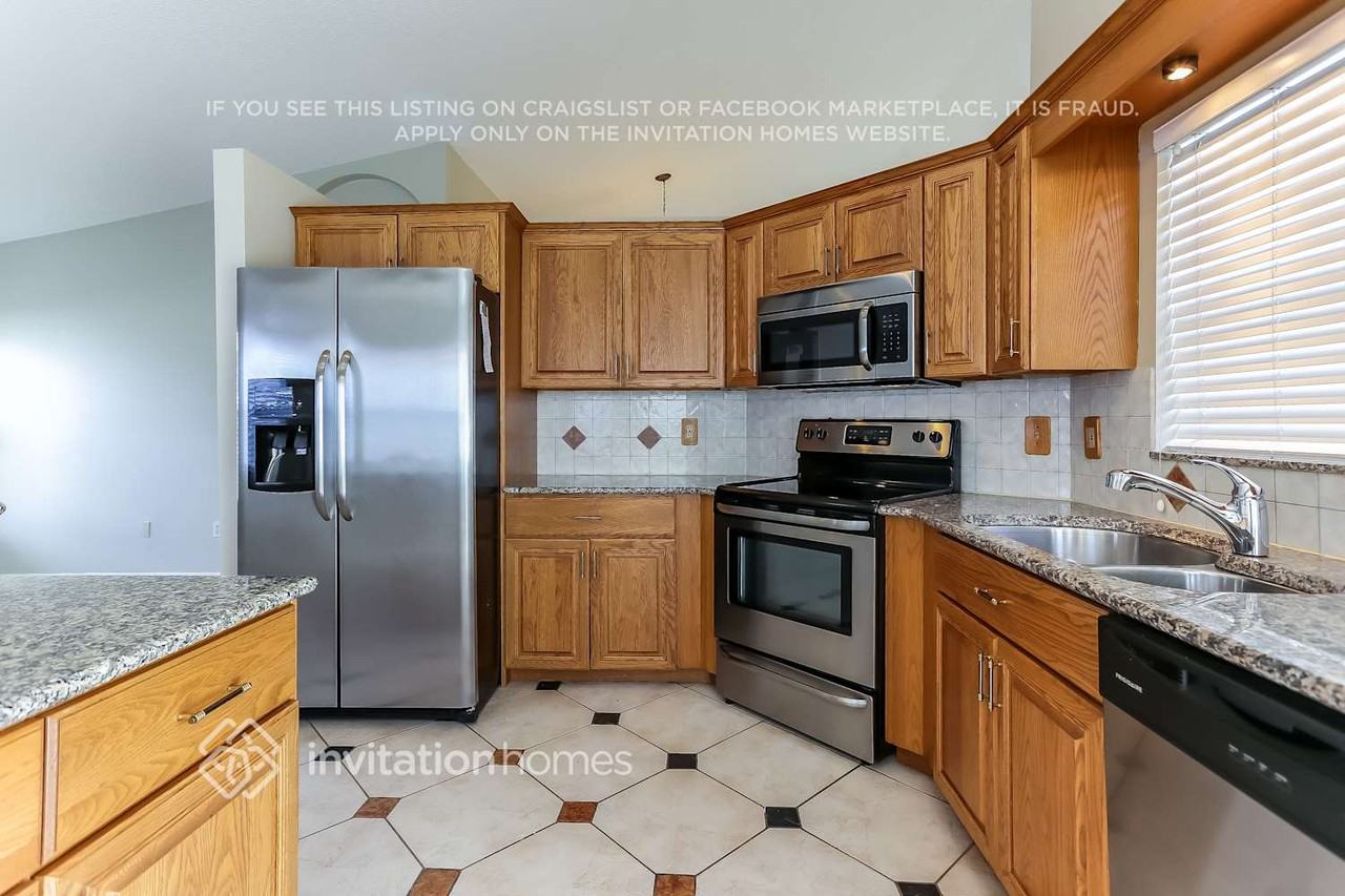 575 Nw 47th Ter - Photo 7 of 21