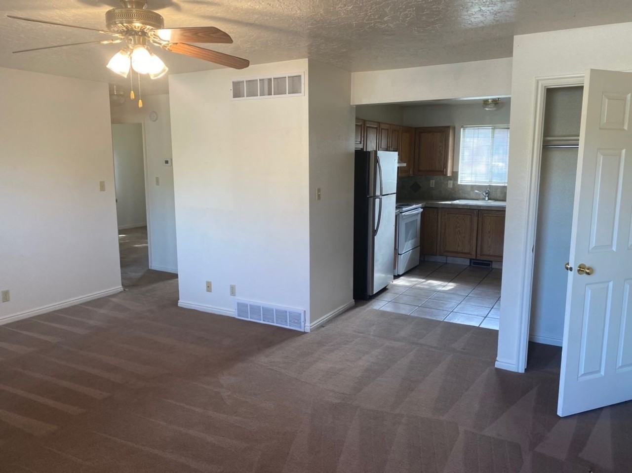 827 W 800 N - Photo 5 of 5
