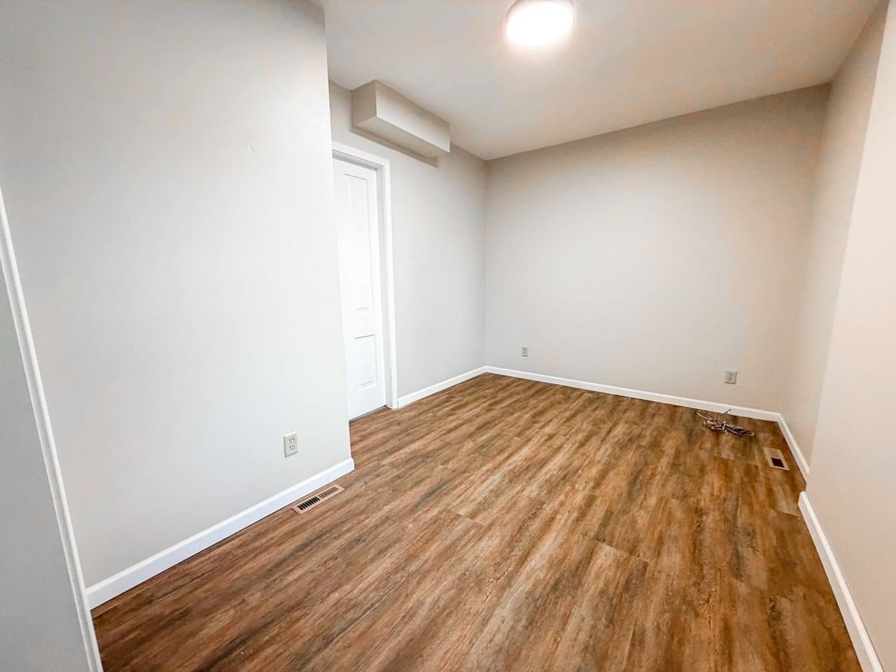 403 West Ave S - Photo 4 of 11