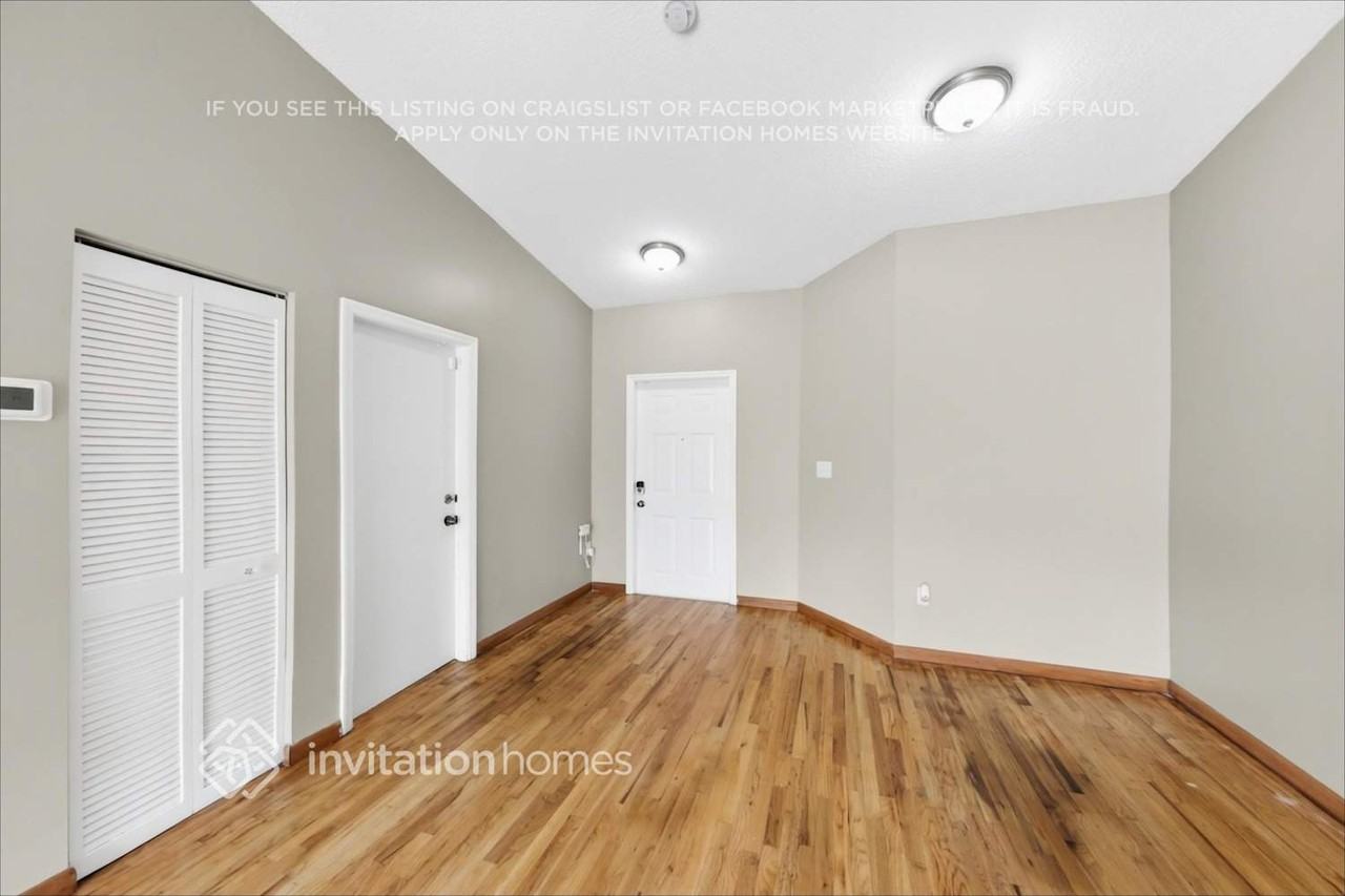 17532 Sw 137th Ct - Photo 4 of 19