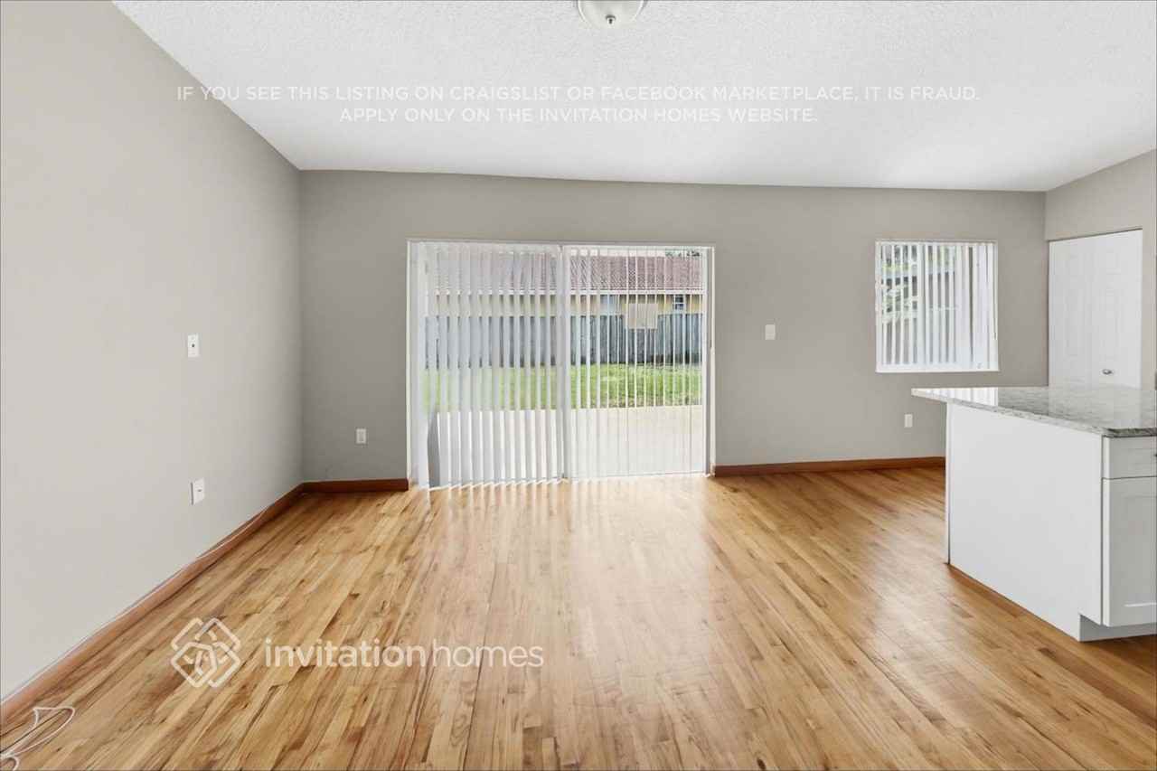 17532 Sw 137th Ct - Photo 7 of 19
