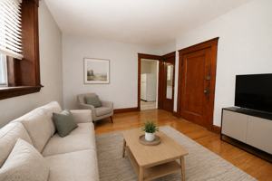 featured image of 10 Dow St