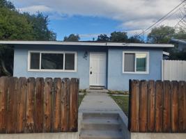 featured image of 416 E Oak St