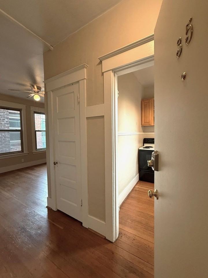 Taft Apartments - Photo 2 of 25