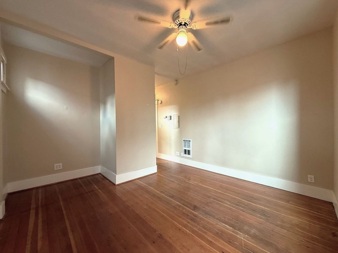 Taft Apartments - Photo 4 of 25