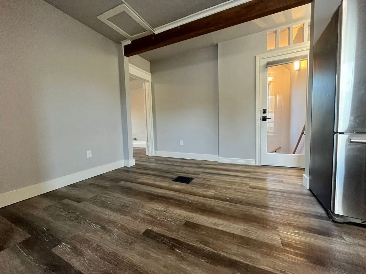 402 S 6th St E #02 - Photo 6 of 16