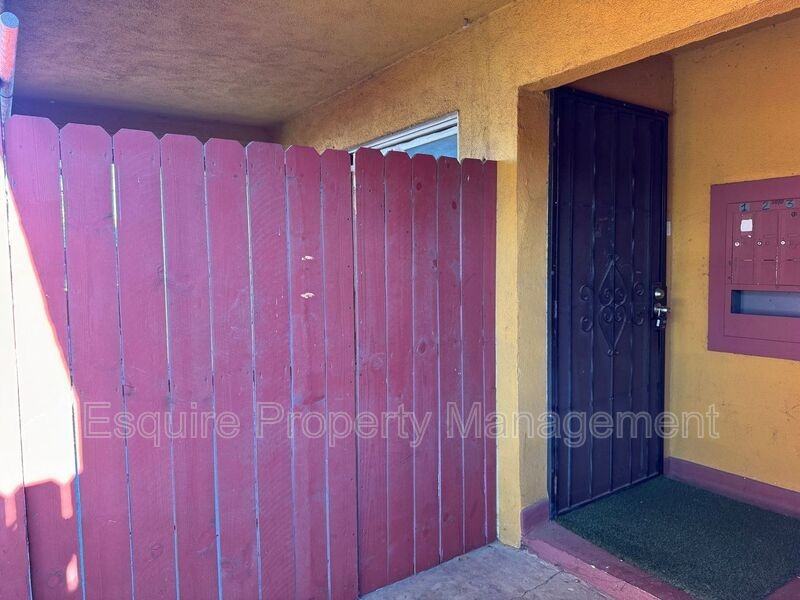 2070 N Ventura Rd #1 - Photo 2 of 12