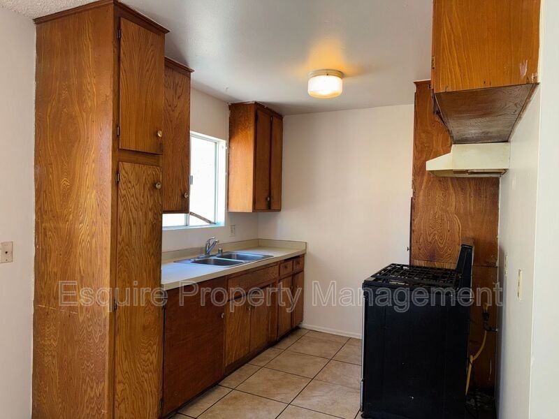 2070 N Ventura Rd #1 - Photo 7 of 12
