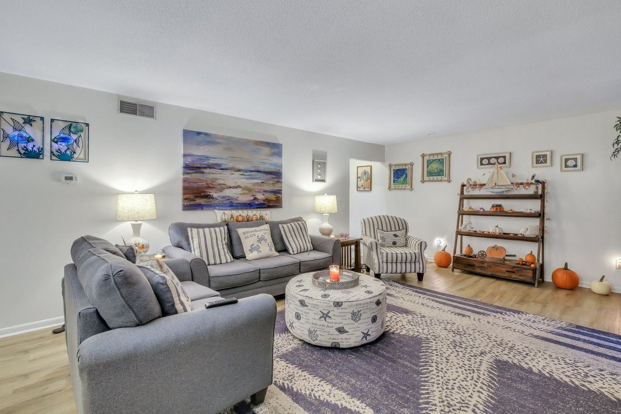 7 Windflower Ct - Photo 3 of 9